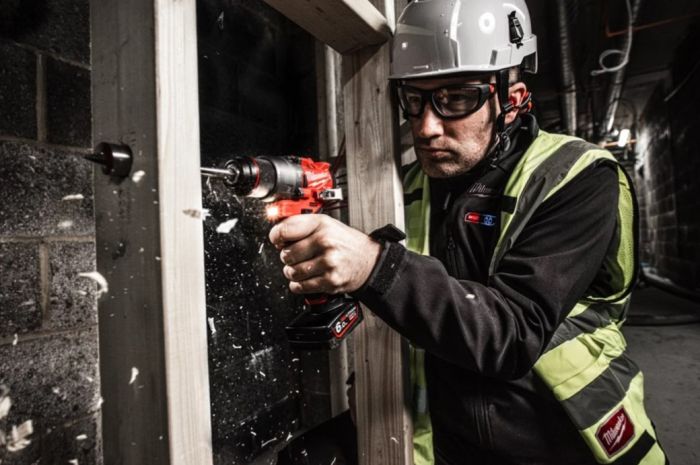 Дрель-шуруповёрт аккумуляторная бесщёточная ударная MILWAUKEE M12 FPD2-0 (37/45 Нм) (каркас)