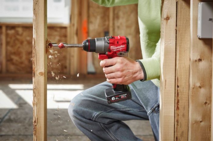 Дрель-шуруповёрт аккумуляторная бесщёточная MILWAUKEE M12 FDD2-0 (37/45Нм) (каркас)
