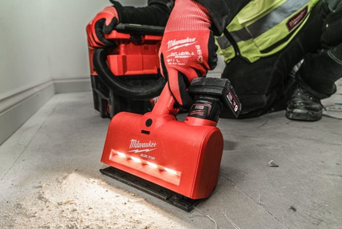 Насадка аккумуляторная на пылесос для напольного покрытия MILWAUKEE M12 AUN-0