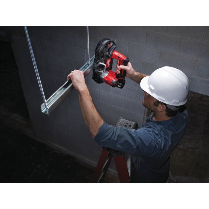 Пила ленточная аккумуляторная MILWAUKEE M12 BS-0 (каркас)