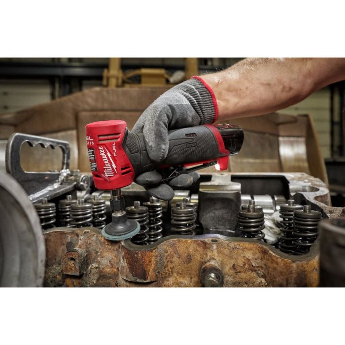 Машина шлифовальная аккумуляторная цанговая угловая бесщеточная MILWAUKEE M12 FDGA-422B (ЗУ+2ак)