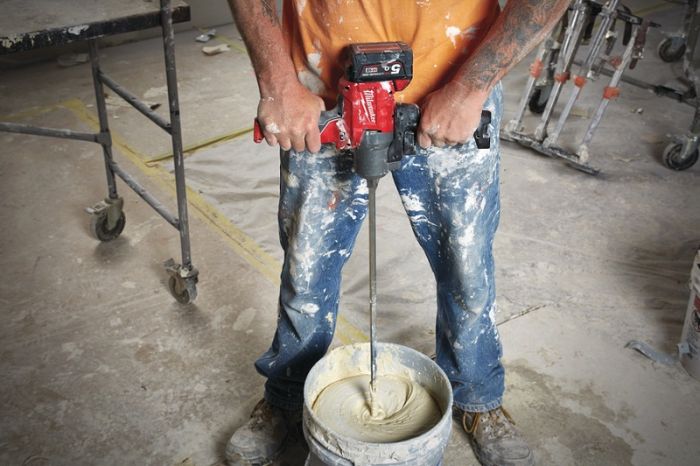 Миксер аккумуляторный бесщеточный MILWAUKEE M18 FPM-0X (каркас+HDкейс)