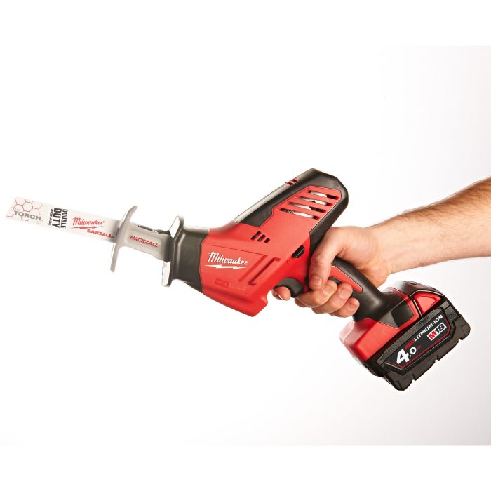 Пила сабельная аккумуляторная MILWAUKEE M18 C18 HZ-0 (каркас)