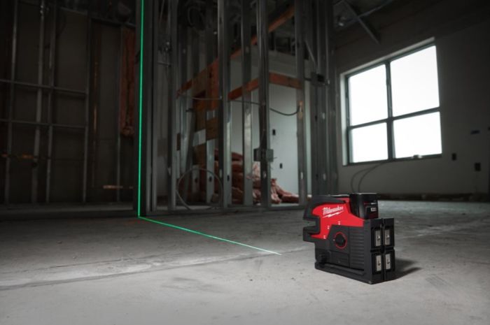 Нивелир 4х точечный лазерный аккумуляторный MILWAUKEE M12 CLL4P-301C (зелёный луч) (ЗУ+1Х3Ач+кейс)