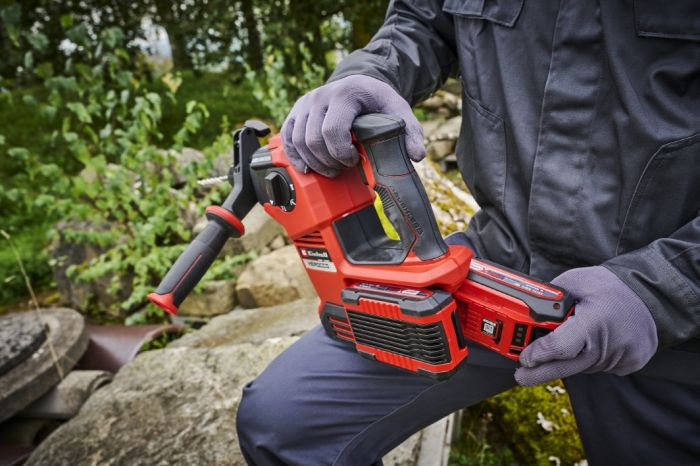 Einhell 2 шт 18V PXC PLUS Twinpack 4.0 Ah (4511629)  Акумулятори 4.0 Аг, PXC-PLUS, макс. 900 Вт, тонкий корпус 