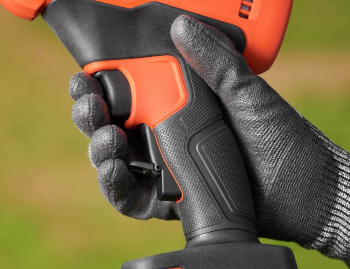 Ножиці садові - секатор акумуляторний BLACK+DECKER BCPP18D1