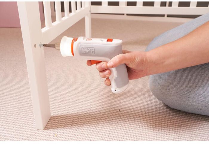 Акумуляторна викрутка BLACK+DECKER BCRTA01