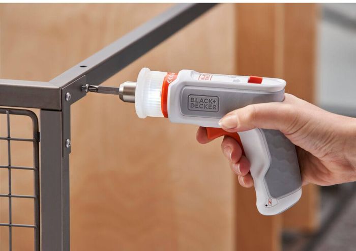 Акумуляторна викрутка BLACK+DECKER BCRTA01