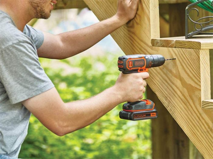 Дриль-шурупокрут акумуляторний BLACK+DECKER BDCDC18KB
