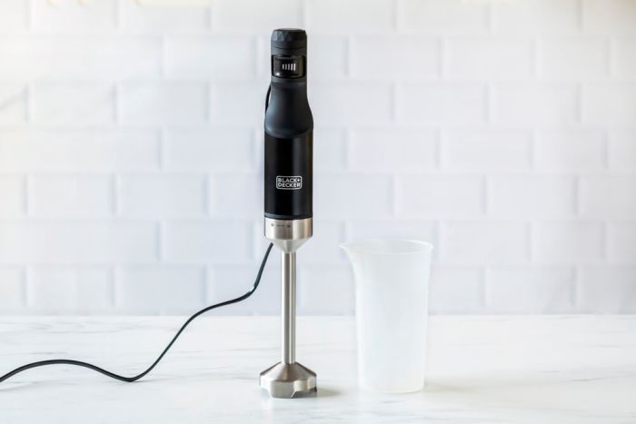 Ручний блендер BLACK+DECKER BXHB1501E