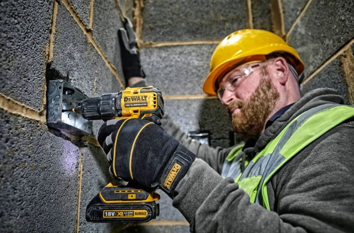 Дриль-шурупокрут акумуляторний безщітковий DeWALT DCD708D2T