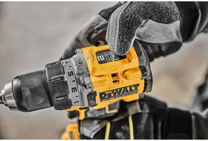 Дриль-шуруповерт акумуляторна безщіткова DeWALT DCD800H2T
