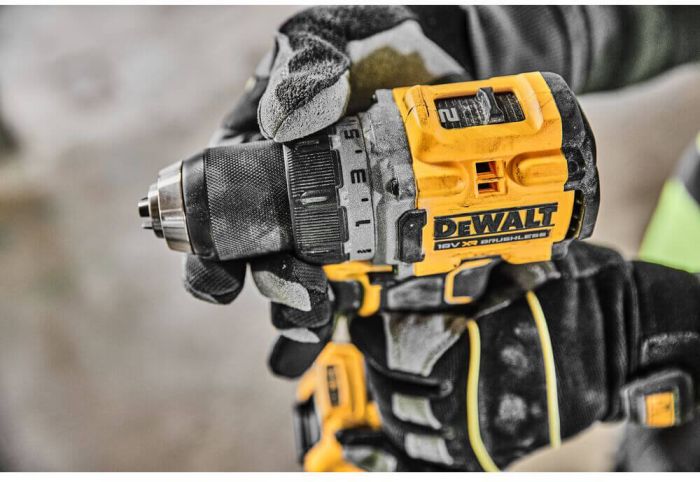 Дриль-шуруповерт акумуляторна безщіткова DeWALT DCD800NT