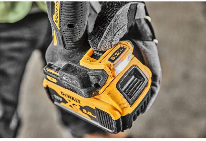 Дриль-шуруповерт акумуляторна безщіткова DeWALT DCD800P2T