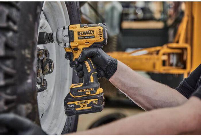 Гайкокрут ударний акумуляторний безщітковий DeWALT DCF891N