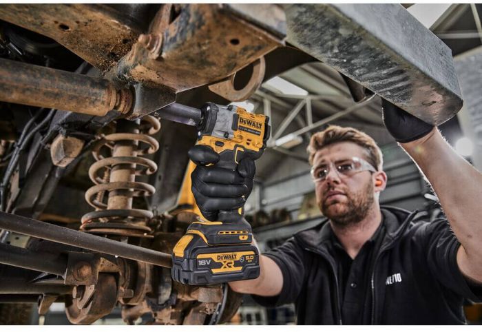 Гайкокрут ударний акумуляторний безщітковий DeWALT DCF923P2G