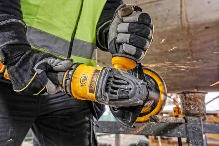 Шліфмашина кутова - болгарка акумуляторна безщіткова DeWALT DCG418SHDX2