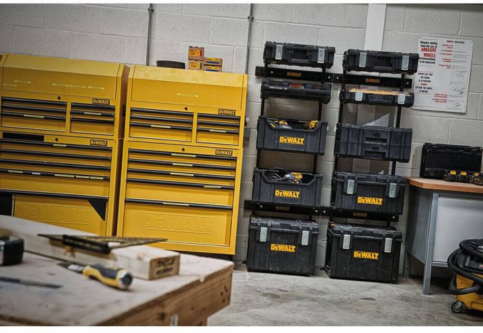Настінні кронштейни для кріплення ящиків TOUGHSYSTEM DeWALT DWST1-75694