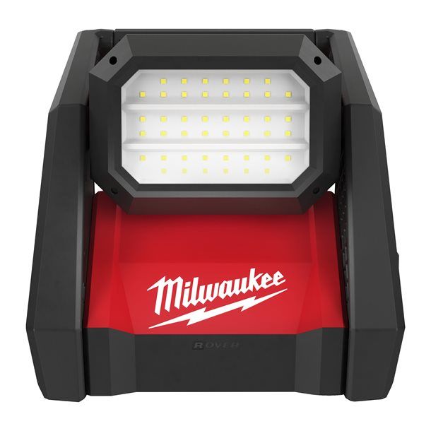 Фонарь светодиодный аккумуляторный MILWAUKEE M18 HOAL-0