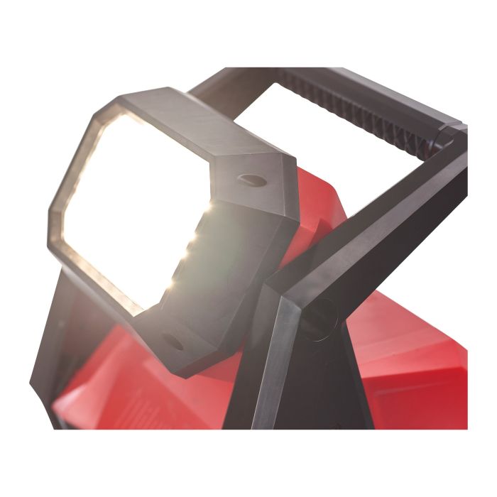 Фонарь светодиодный аккумуляторный MILWAUKEE M18 HOAL-0