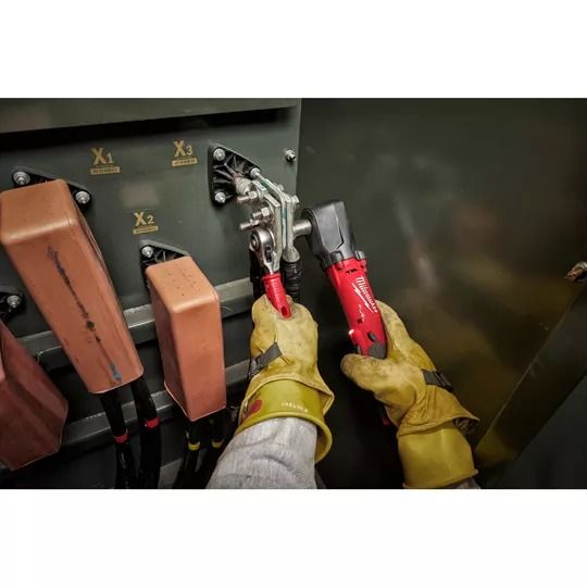 Гайковерт угловой аккумуляторный бесщёточный MILWAUKEE 3/8" (300 Нм) M12 FRAIWF38-0 (каркас)