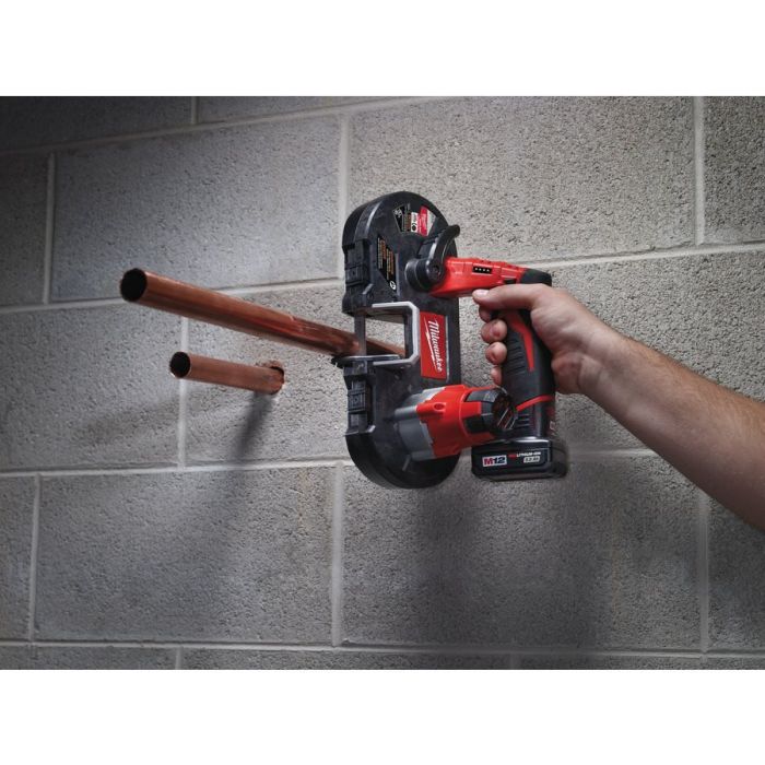Пила ленточная аккумуляторная MILWAUKEE M12 BS-0 (каркас)