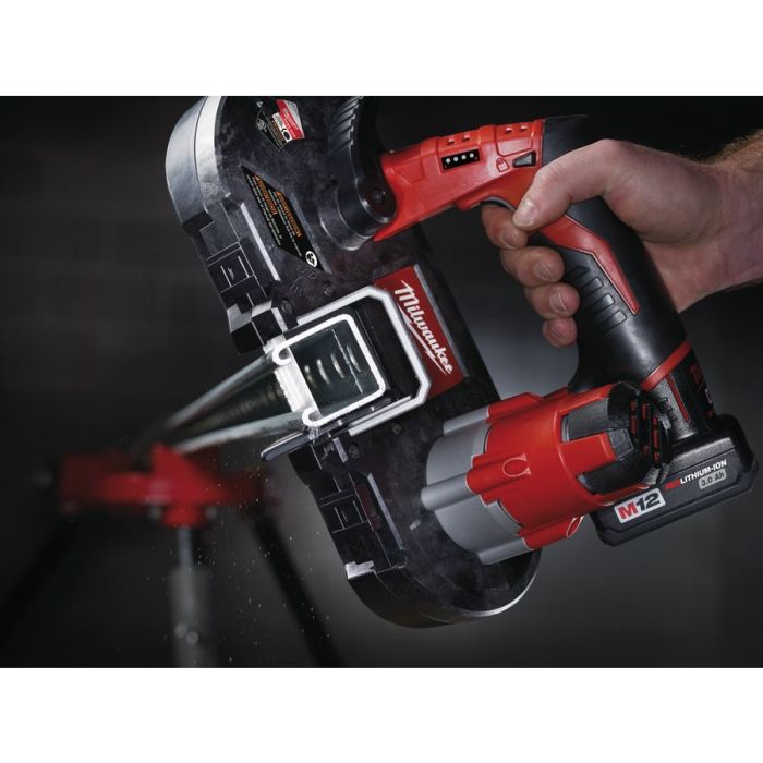 Пила ленточная аккумуляторная MILWAUKEE M12 BS-0 (каркас)