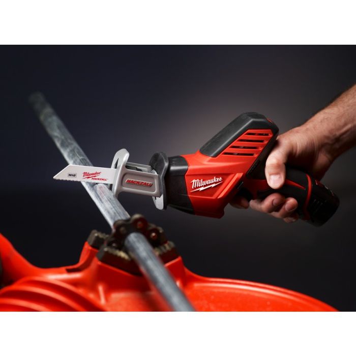 Пила сабельная аккумуляторная MILWAUKEE M12 C12 HZ-0 (каркас)