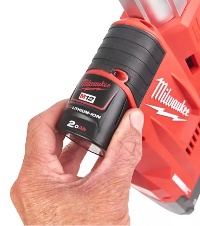 Система пылеудаления аккумуляторная MILWAUKEE M12 UDEL-201B (L-класс)(ЗУ+1акк.Х2Ач+сумка)