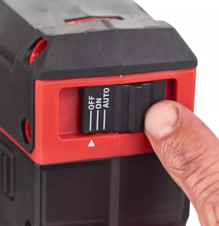 Система пылеудаления аккумуляторная MILWAUKEE M12 UDEL-201B (L-класс)(ЗУ+1акк.Х2Ач+сумка)