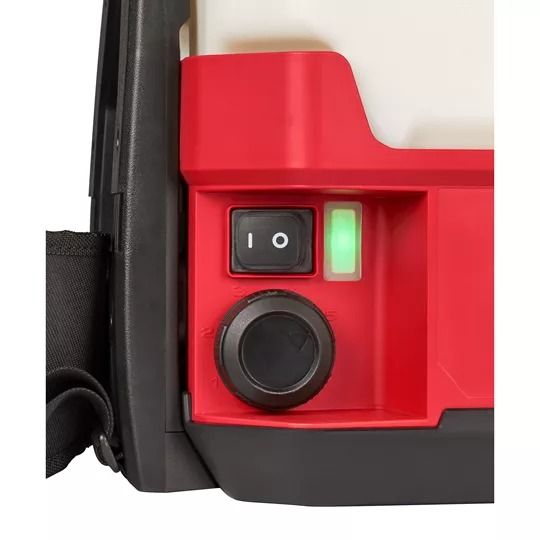 Опрыскиватель аккумуляторный ранцевый MILWAUKEE M18 BPFPCS-0 SWITCH TANK™ для химии, (замена на 4933