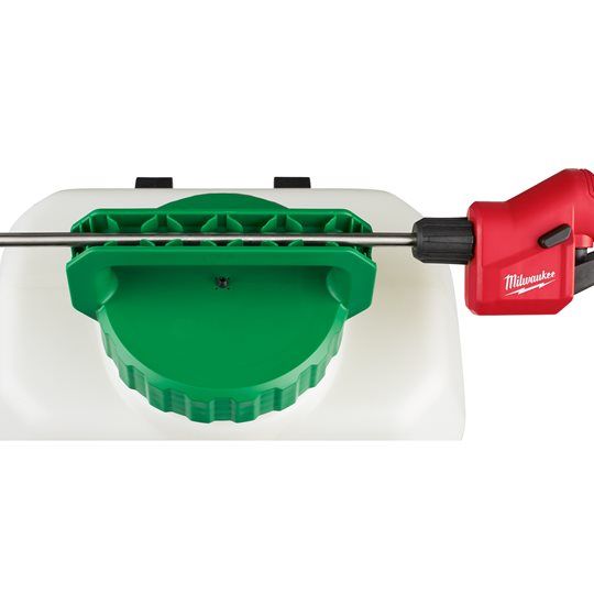 Опрыскиватель аккумуляторный ранцевый MILWAUKEE M18 BPFPCS-0 SWITCH TANK™ для химии, (замена на 4933
