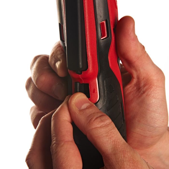 Дрель угловая аккумуляторная MILWAUKEE C12 RAD-202В (12Нм)(ЗУ+2акк.Х2Ач+сумка)