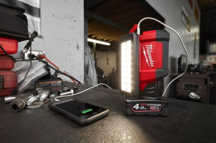 Фонарь светодиодный аккумуляторный MILWAUKEE M12 PAL-0 (каркас)