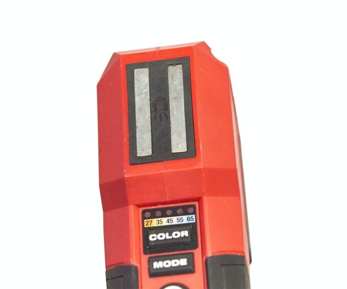 Фонарь светодиодный аккумуляторный для цветоподбора MILWAUKEE M12 CML-401 (ЗУ+1акк.Х4Ач)