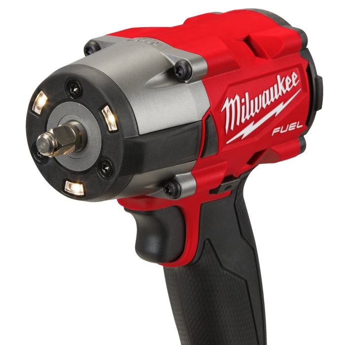 Гайковерт аккумуляторный бесщеточный MILWAUKEE 3/8" (813Нм) М18 FMTIW2F38-0X, с кольцом (каркас)