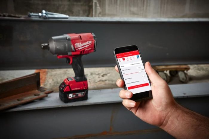 Гайковерт аккумуляторный бесщёточный MILWAUKEE 3/4" (2034Нм) M18 ONEFHIWF34-0X, с кольцом (каркас)