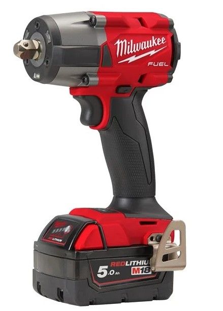 Гайковерт аккумуляторный бесщеточный MILWAUKEE 1/2" (881Нм) M18 FMTIW2P12-502X, с пином (ЗУ+2Х5Ач)