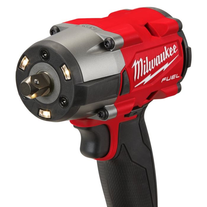 Гайковерт аккумуляторный бесщеточный MILWAUKEE 1/2" (881Нм) M18 FMTIW2P12-502X, с пином (ЗУ+2Х5Ач)