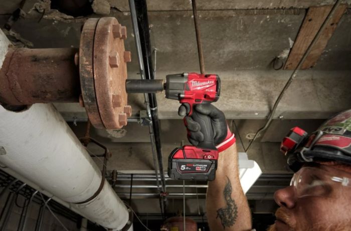 Гайковерт аккумуляторный бесщеточный MILWAUKEE 1/2" (881Нм) M18 FMTIW2P12-0X, с пином (каркас)