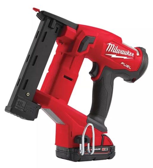 Степлер скобозабивной аккумуляторный зауженный бесщеточный MILWAUKEE M18 FNCS18GS-202X