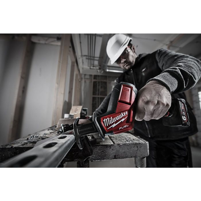 Пила сабельная аккумуляторная бесщеточная MILWAUKEE M12 CHZ-602X (ЗУ+2акк.Х6Ач+HDкейс)