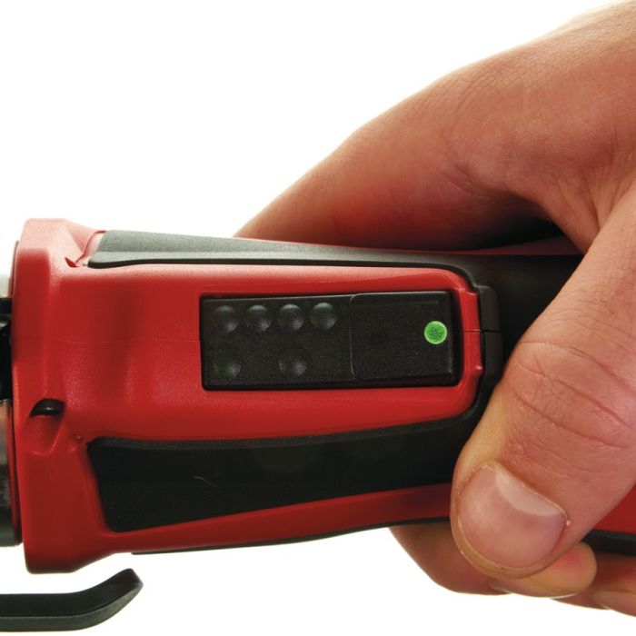 Обжимник гидравлический аккумуляторный для труб MILWAUKEE M12 HPT-202C V-SET2 (ЗУ+2акк.Х2Ач+кейс)