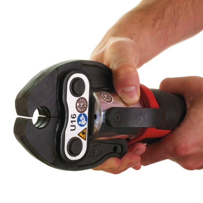 Обжимник гидравлический аккумуляторный для труб MILWAUKEE M12 HPT-202C V-SET2 (ЗУ+2акк.Х2Ач+кейс)