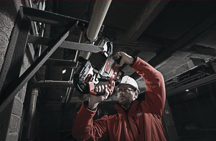 Пила ленточная аккумуляторная бесщёточная MILWAUKEE M18 CBS125-0 (каркас)