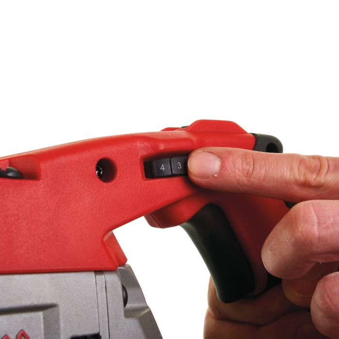 Пила ленточная аккумуляторная бесщёточная MILWAUKEE M18 CBS125-502C (ЗУ+2акк.Х5Ач+кейс)