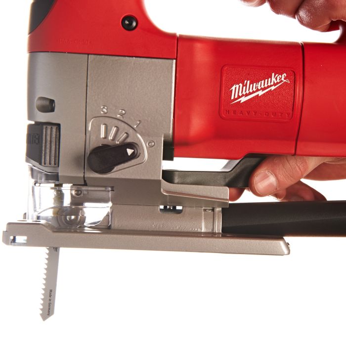 Лобзик MILWAUKEE JSPE 135 TX с грибовидной рукояткой 4933381230