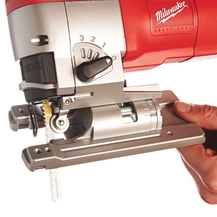 Лобзик MILWAUKEE JSPE 135 TX с грибовидной рукояткой 4933381230