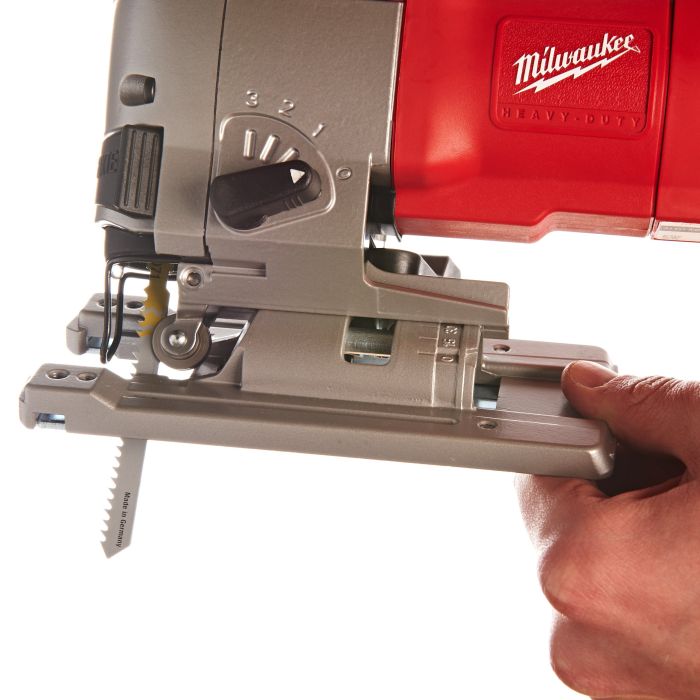 Лобзик MILWAUKEE JSPE 135 TX с грибовидной рукояткой 4933381230