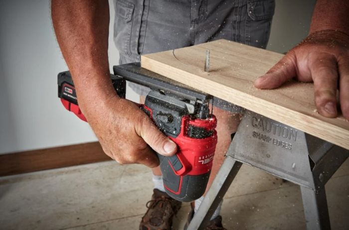 Пила лобзиковая аккумуляторная бесщёточная MILWAUKEE M18 FBJS-0X (каркас+HDкейс)